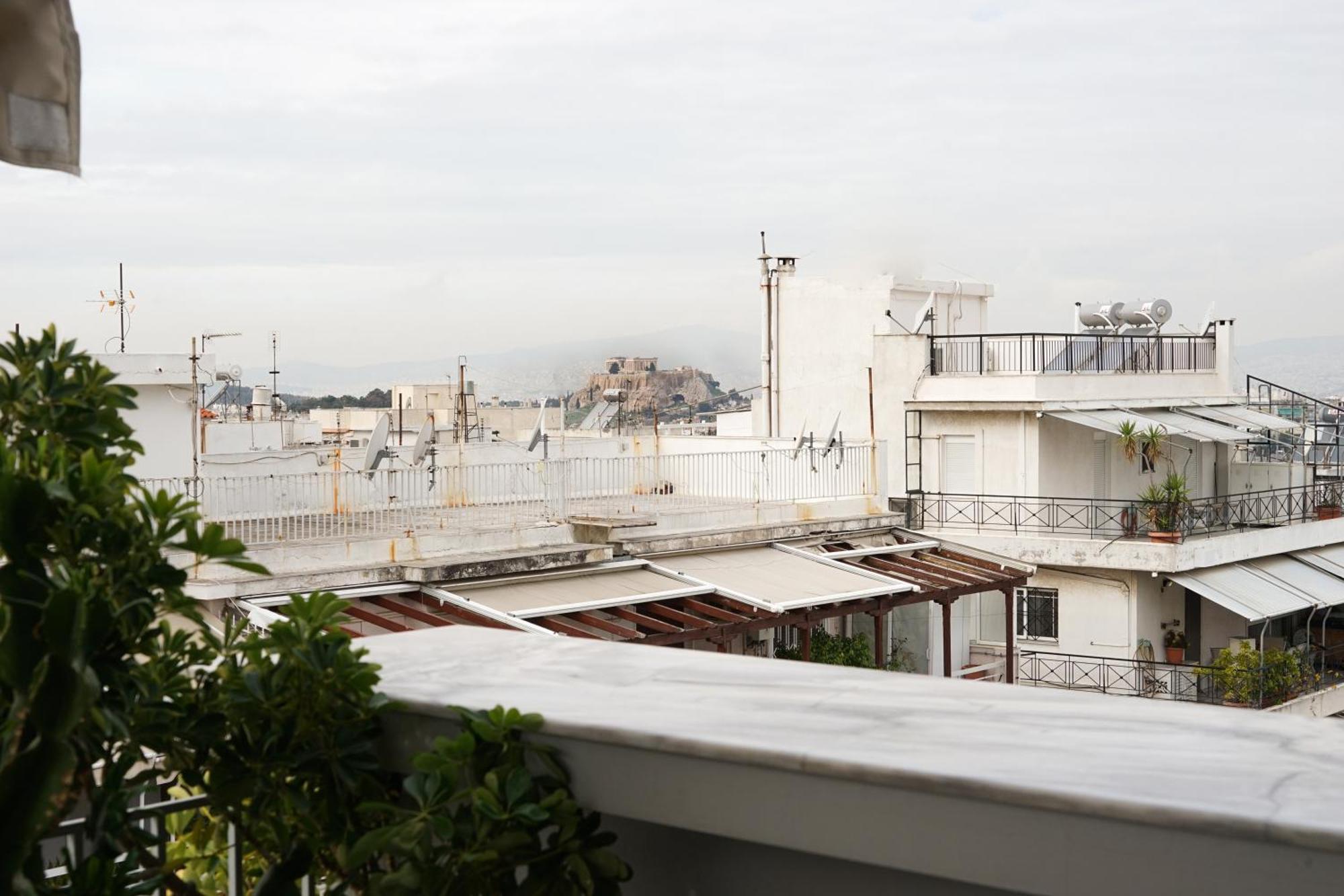 Small & Cozy With Acropolis & Lycabettus View أثينا المظهر الخارجي الصورة